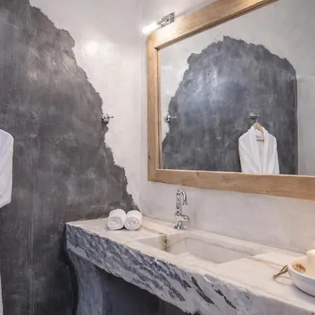 Aelia Paros Beachfront Вилла