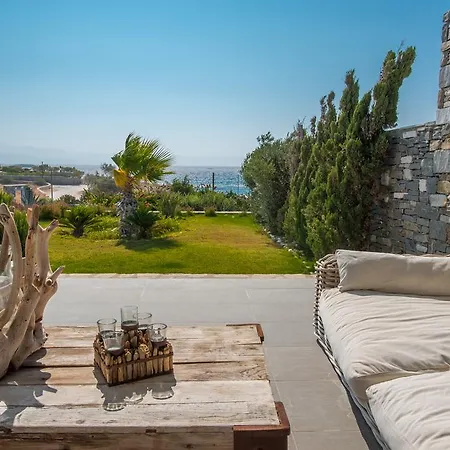 Вилла Aelia Paros Beachfront Хриси-Акти