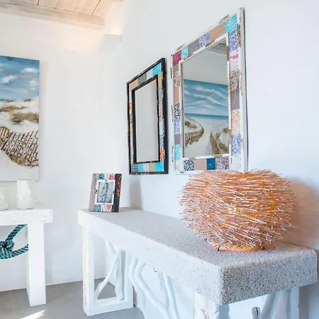 Aelia Paros Beachfront Вилла *