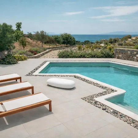 Aelia Paros Beachfront Villa *