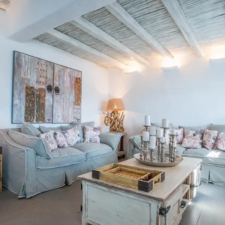 Aelia Paros Beachfront וילה