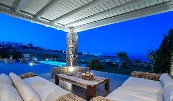 Aelia Paros Beachfront * חריסי אקטי