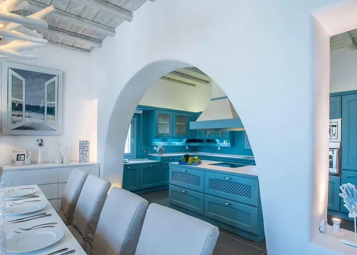 Vila Aelia Paros Beachfront *